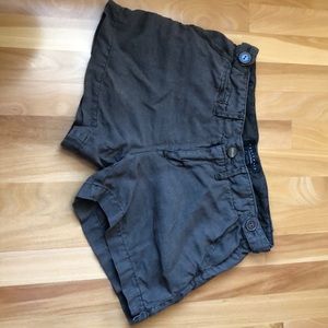 Linen Sanctuary Olive Green Shorts sz24